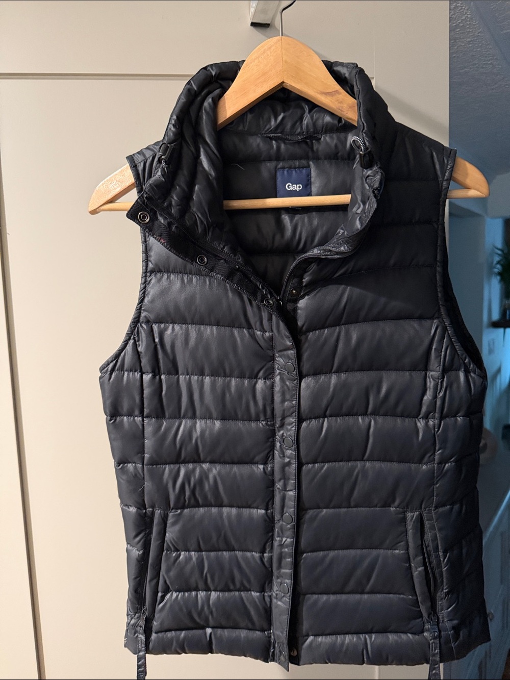 GAP Women's Quilted Black Puffer Vest